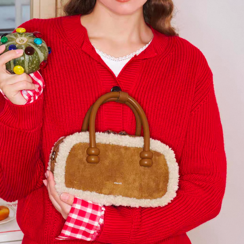 The Lamb Wool  Fluffy Boston Bag